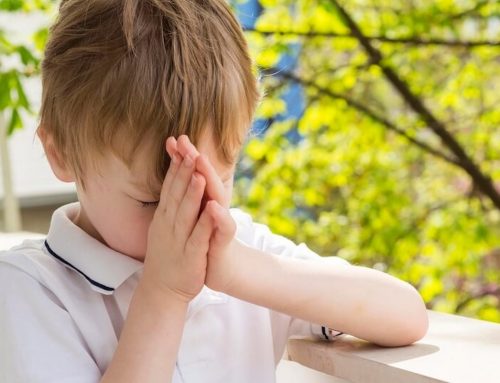 Mon enfant oublie le français : que faire ?